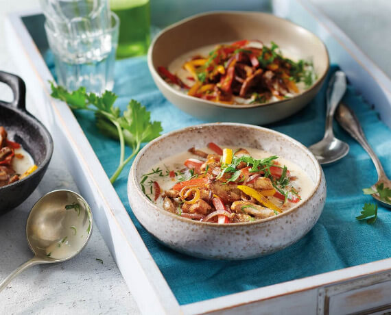 Gyrossuppe mit Schweineschnitzel und Paprika