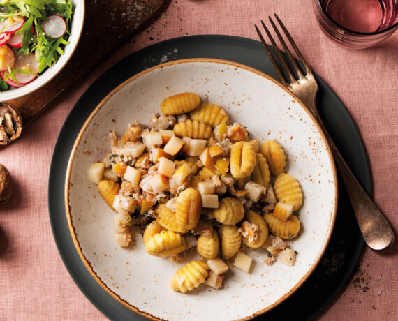 Gnocchi mit Birnen-Walnuss-Pesto und Salat für 4 Personen von lidl-kochen.de