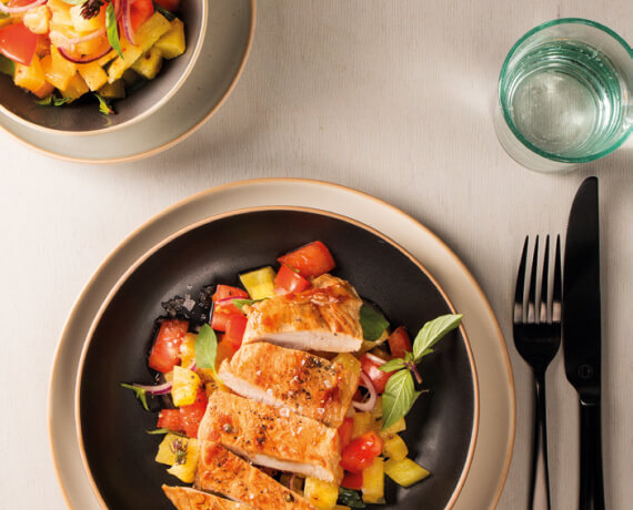 Schnitzel mit scharfer Ananas