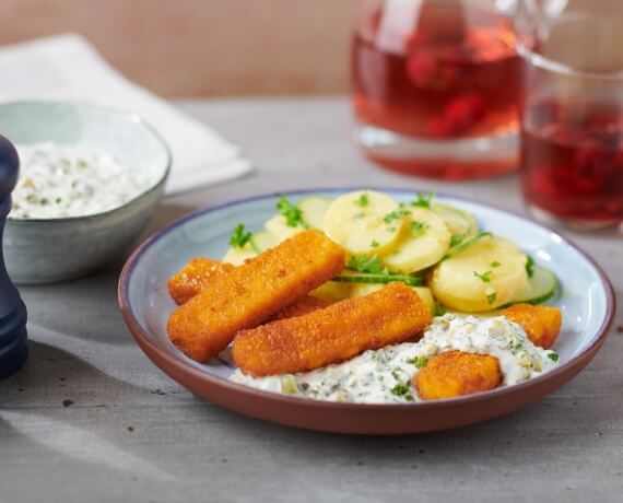 Fischstäbchen mit Kartoffelsalat