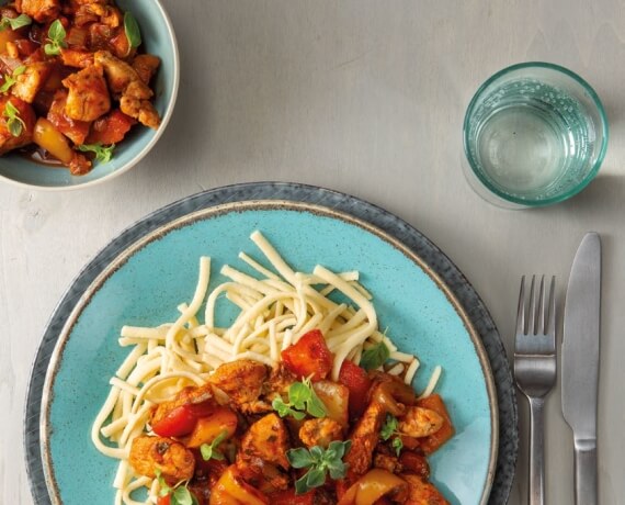 Paprika-Hähnchen-Gulasch - Rezept | LIDL Kochen