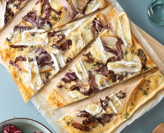 Flammkuchen mit Camembert - Rezept | LIDL Kochen
