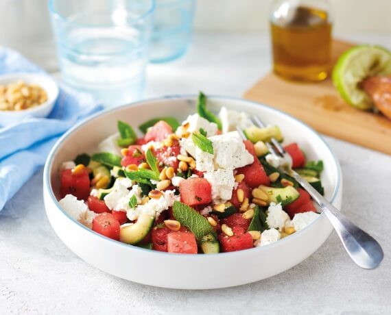 ᐉ Tomate-Gurke-Feta-Salat - koche.eu