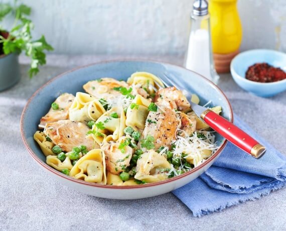 Chicken Alfredo mit Tortelloni