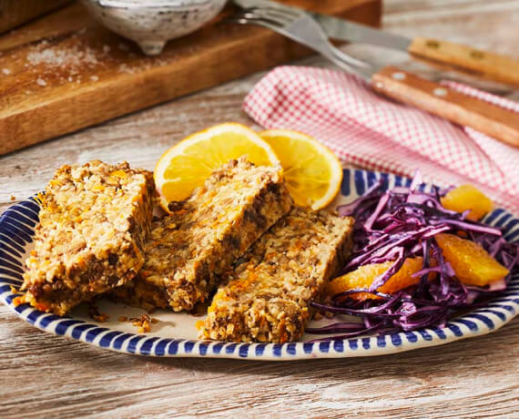 Linsenbraten mit Rotkohlsalat