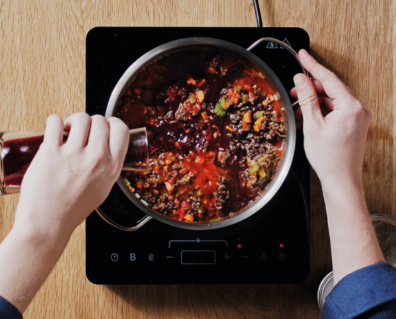 Dies ist Schritt Nr. 3 der Anleitung, wie man das Rezept Bolognese-Sauce Grundrezept zubereitet.