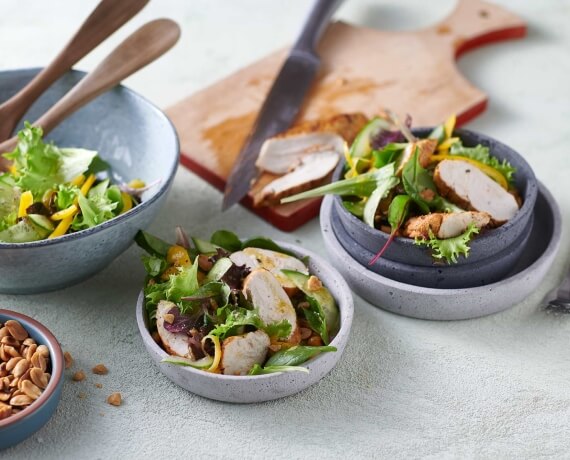 Salat mit Hähnchenbrust