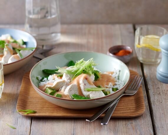 Bowl mit Kokos-Limetten-Hähnchen