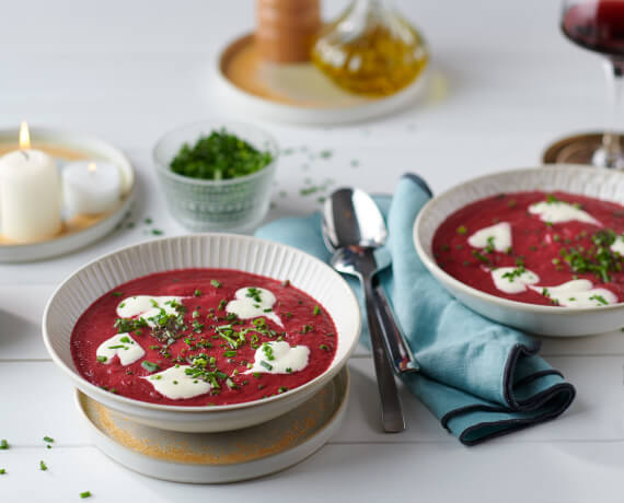 Marmorierte Rote-Bete-Suppe