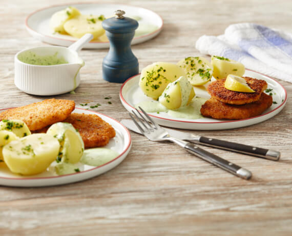 Veganes Schnitzel in grüner Soße