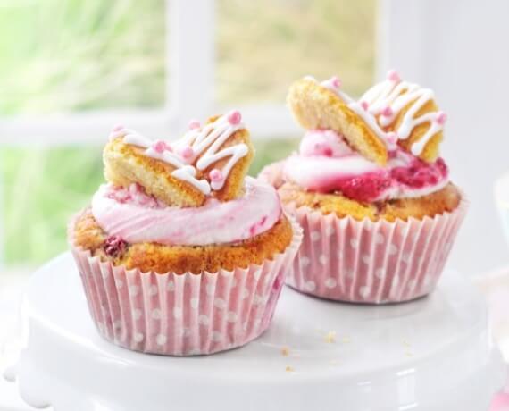Himbeer-Schmetterlings-Cupcakes