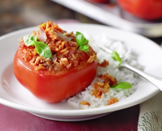 Tomaten mit Thunfischfüllung