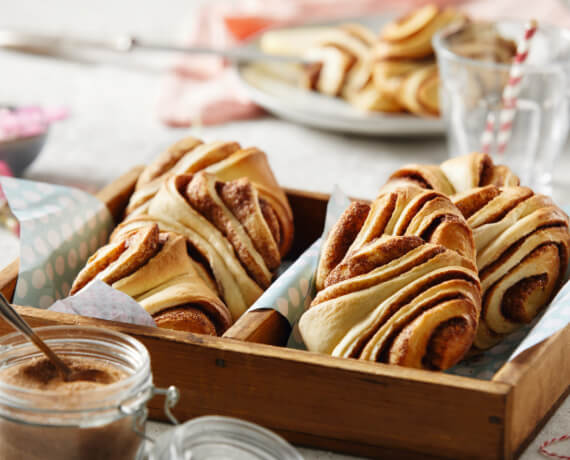 Klassische Franzbrötchen