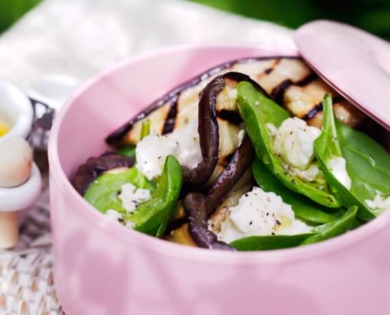 Auberginen-Spinat-Salat mit Feta