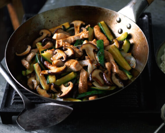 [Schnell &amp; einfach] Wok-Gemüse mit gebratener Pute und Reis | LIDL Kochen