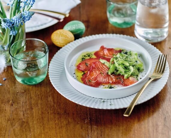 Graved Lachs mit Roter Bete und Gin