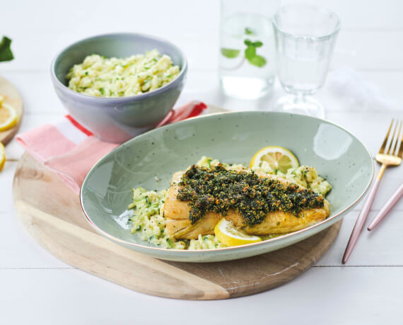 Zander mit Kräuterkruste und Zitronen-Risotto