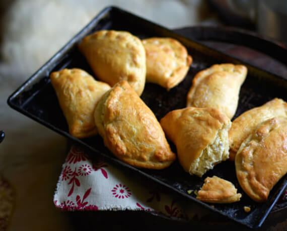 Piroschki mit herzhafter Quarkfüllung