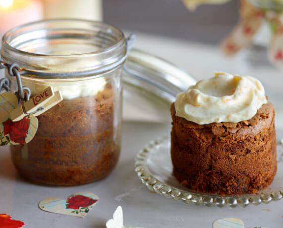 Ingwer-Brownies im Glas mit Aprikosencreme