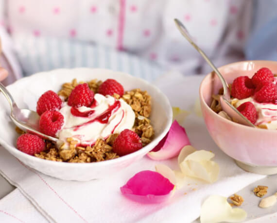 Himbeer-Müsli mit Quark und Joghurt