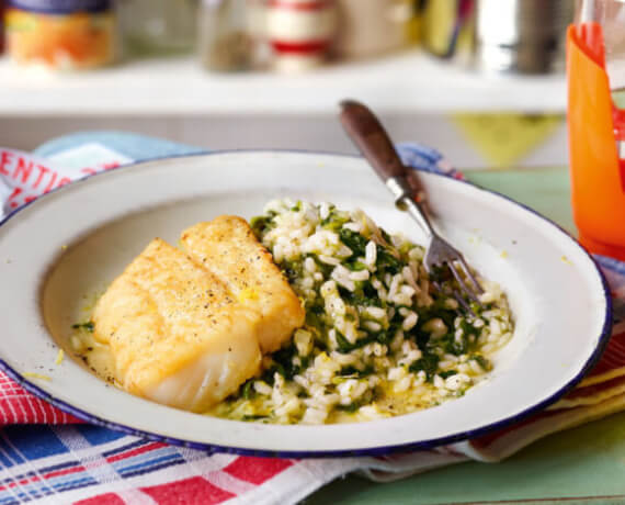 Spinat-Risotto mit gebratenem Seelachs