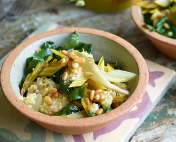 Fruchtiger Bulgur-Salat mit Pak Choi