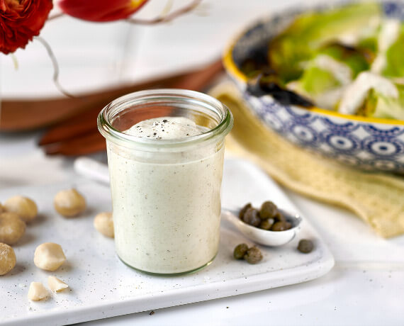 Caesar-Dressing aus Macadamia