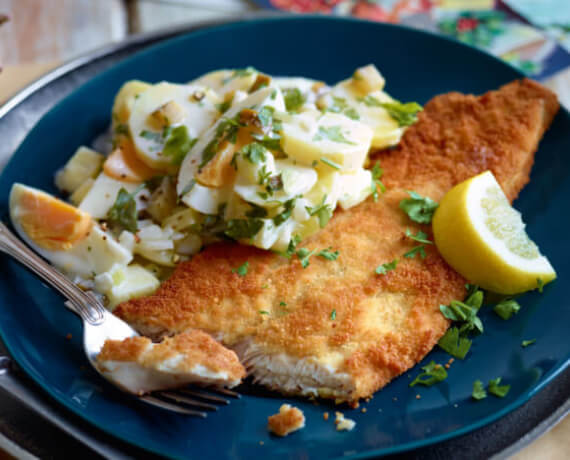 Gebratener Kabeljau mit Kartoffelsalat