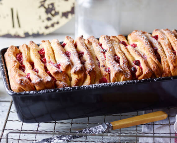 Johannisbeer-Pull apart-Kuchen