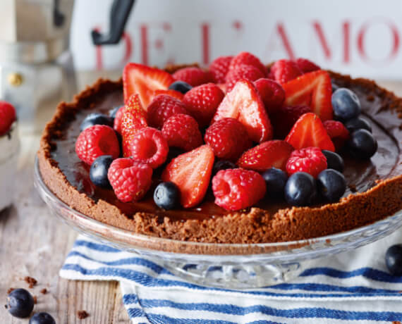 Schoko-Espresso-Tarte mit Beeren