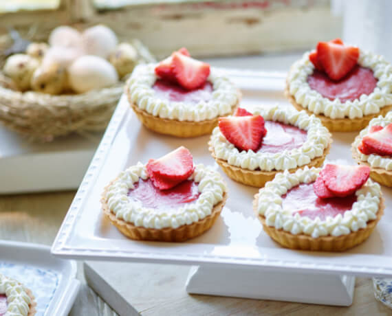 Törtchen mit Erdbeer-Curd