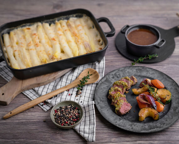 Lammfilet mit Pistazienkruste und Spargel-Kartoffelgratin