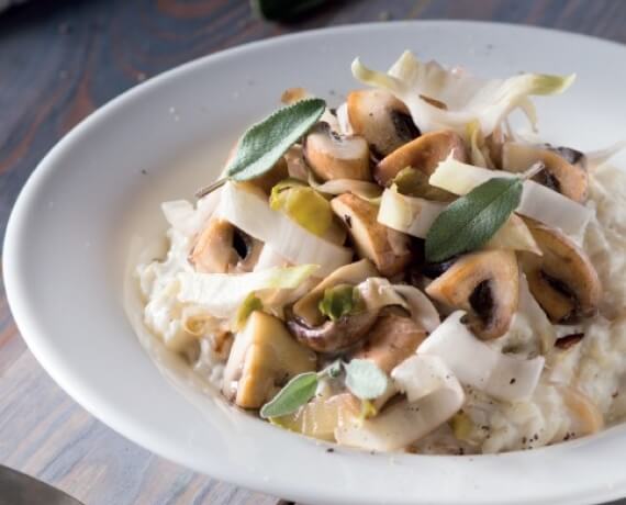 Ziegenkäserisotto mit Champignons und Chicorée