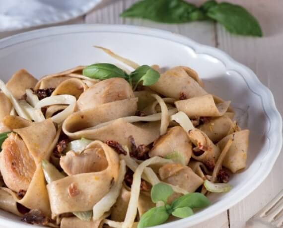 Nudeln mit Pute in Fenchel-Orangensauce - Rezept | LIDL Kochen
