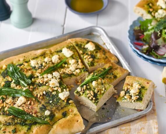 Italienische Foccacia mit Bärlauch