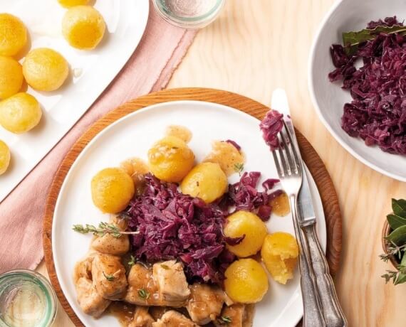 [Schnell &amp; einfach] Puten-Gulasch Rotkohl und Klöße | LIDL Kochen