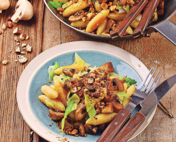 [Schnell &amp; einfach] Schupfnudelpfanne mit gebratenen Champignons, Lauch ...