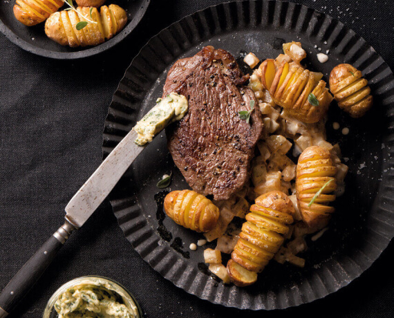 [Schnell &amp; einfach] Kräuterbutter-Steaks an Kohlrabi | LIDL Kochen