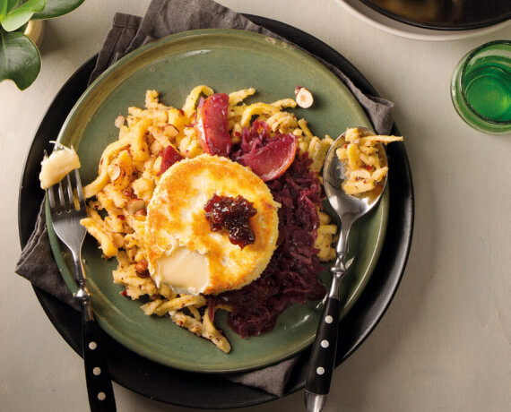 [Schnell &amp; einfach] Camembert mit Rotkohl &amp; Spätzle | LIDL Kochen