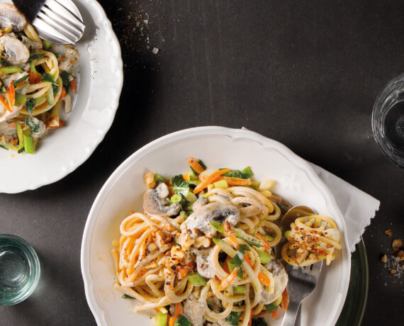 Spaghetti mit Pilzen und Rahmgemüse