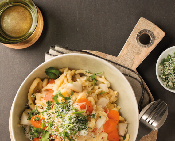 [Schnell &amp; einfach] Spätzle mit Karotten und Birnen-Sauerkraut | LIDL ...