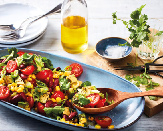 Kidneybohnen-Mais-Salat mit Avocado