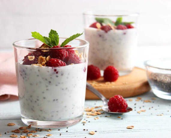 Chia-Pudding mit Himbeeren