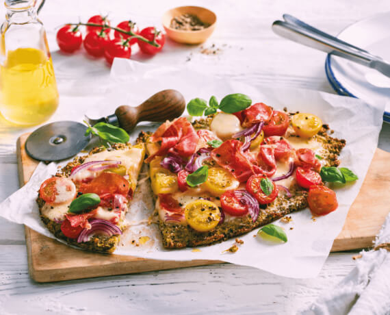 Low-Carb-Pizza mit Brokkoli und Schinken