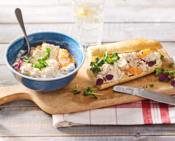 Geflügelsalat mit Baguette