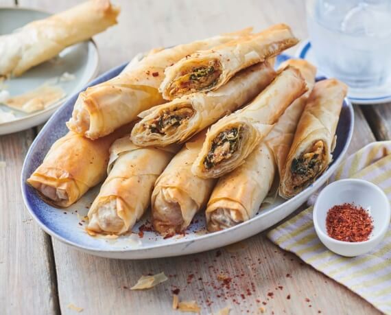 Vegane Börek mit Spinat und Reibegenuss