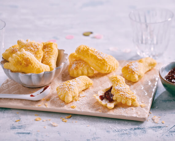 Blätterteig-Füßchen mit Marmelade