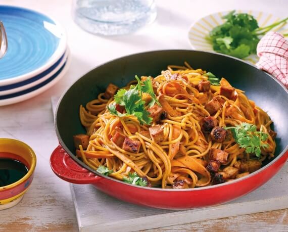 Cremige Spaghetti mit Karottennudeln