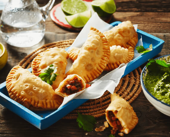 Empanadas mit Salsa Verde