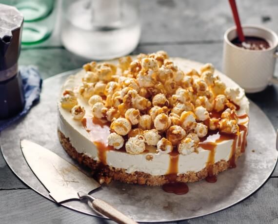 Cheesecake mit Karamell-Popcorn